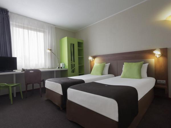 Campanile Wroclaw - Stare Miasto : photo 4 de la chambre chambre lits jumeaux
