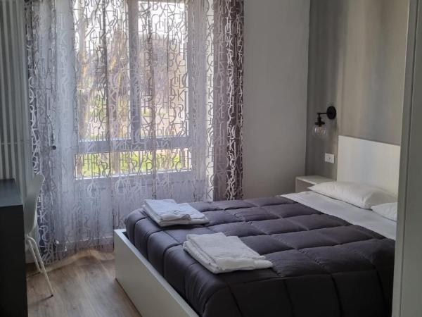 Da Nord a Sud - Affittacamere : photo 3 de la chambre chambre double avec salle de bains privative