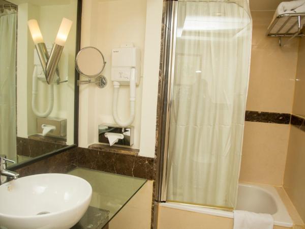 Marco Polo Hotel : photo 2 de la chambre chambre familiale