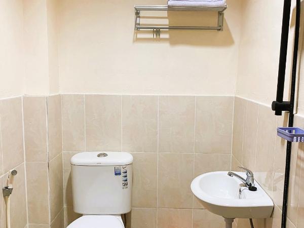 IVI Hotel : photo 3 de la chambre chambre lit queen-size deluxe