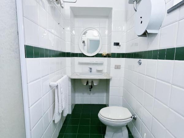 Hotel Rosetta : photo 2 de la chambre chambre triple