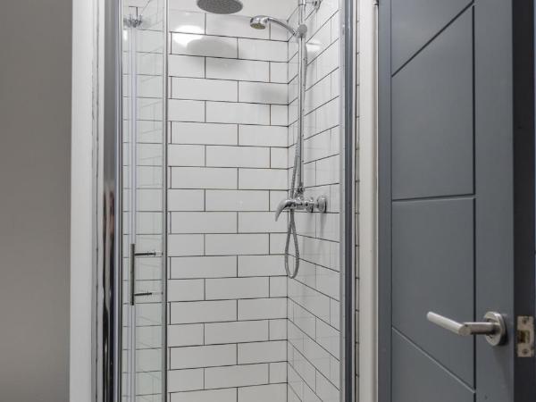 The Avenue Belfast : photo 5 de la chambre chambre double avec salle de bains privative