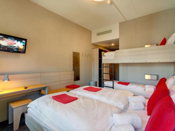 MEININGER Hotel Amsterdam City West : photo 4 de la chambre chambre quadruple