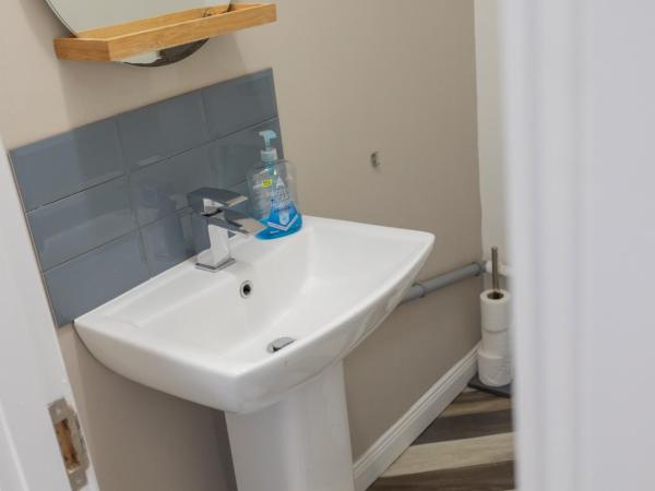 The Avenue Belfast : photo 8 de la chambre chambre double avec salle de bains commune