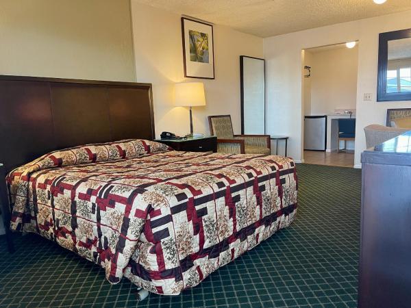 Columbus Motor Inn : photo 2 de la chambre chambre lit king-size traditionnelle