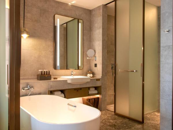 LN Dongfang Hotel Pazhou-Free Shuttle Buses and Registration Counter for Purchasing Agents during the Canton Fair : photo 7 de la chambre chambre lits jumeaux exécutive