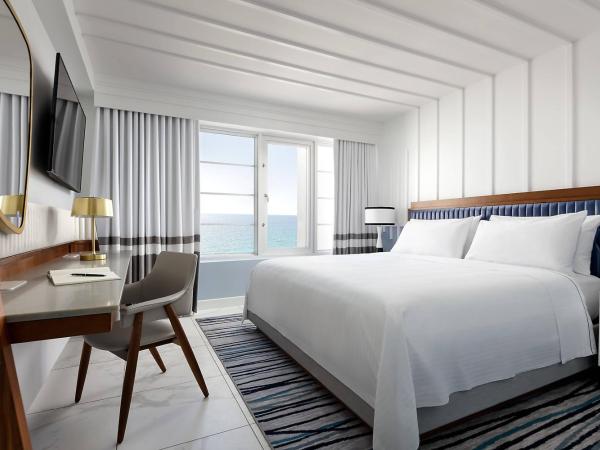 Cadillac Hotel & Beach Club, Autograph Collection : photo 4 de la chambre suite 1 chambre avec lit king-size - front de mer