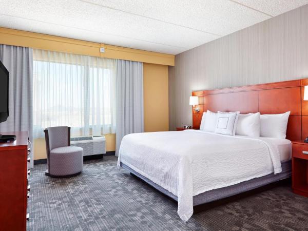 Courtyard Phoenix North / Happy Valley : photo 3 de la chambre suite lit king-size et canapé-lit