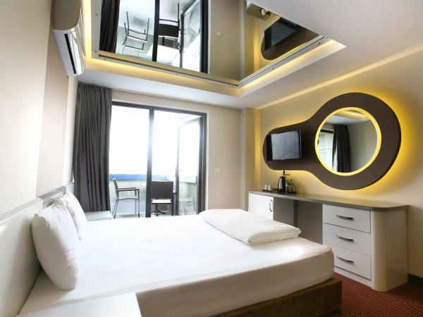 IS Hotel : photo 3 de la chambre chambre quadruple deluxe