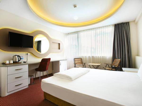 IS Hotel : photo 1 de la chambre chambre triple standard