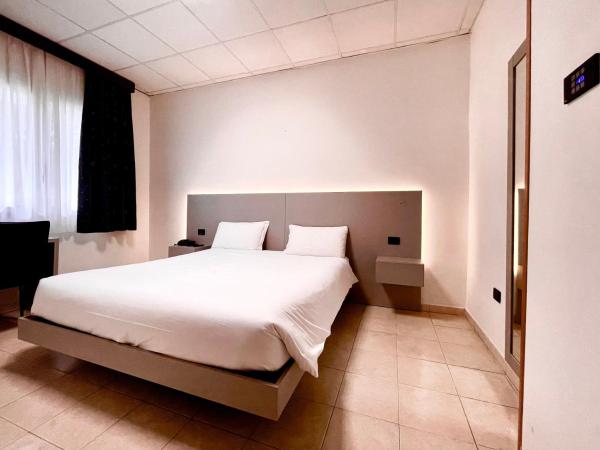 Hotel Leonardo : photo 7 de la chambre chambre double supérieure