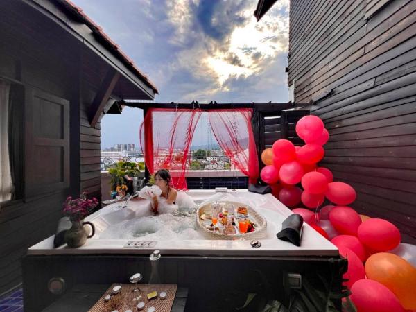 Singha Montra Lanna Boutique Style Hotel : photo 6 de la chambre suite montra sky roof masterpiece