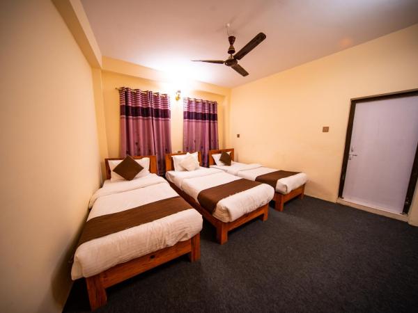 Dharma Backpackers : photo 2 de la chambre chambre triple standard