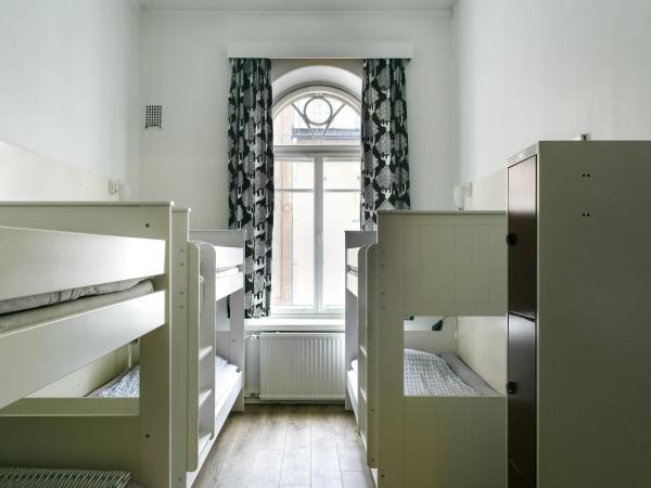 Hostel Diana Park : photo 4 de la chambre lit simple dans dortoir mixte de 8 lits