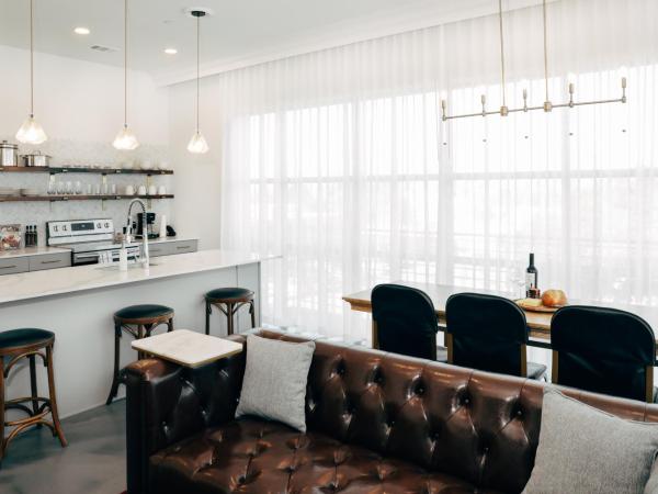 Colton House Hotel : photo 1 de la chambre suite avec balcon