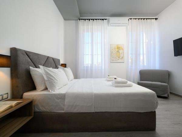 AMALPHI Corfu City Living : photo 8 de la chambre chambre familiale deluxe