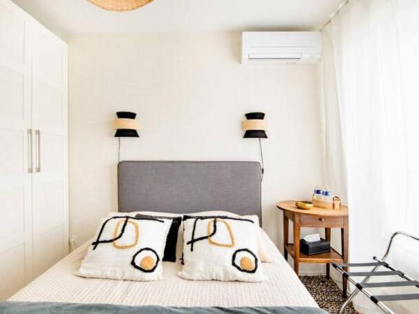 Chambres d'hôtes du Parc Bordelais : photo 1 de la chambre chambre double avec salle de bains privative extérieure