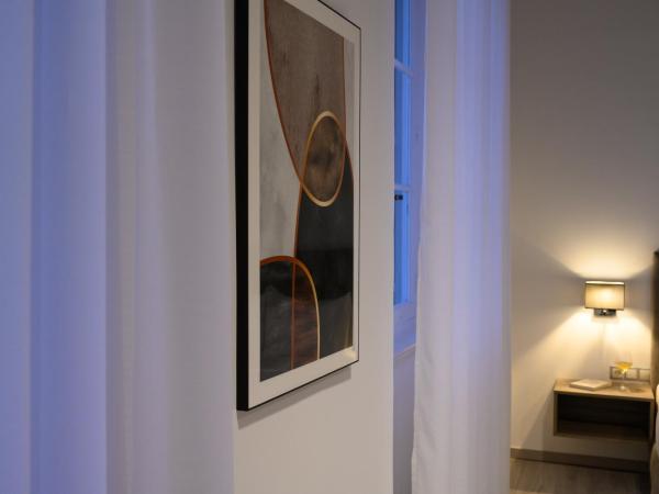 AMALPHI Corfu City Living : photo 9 de la chambre chambre familiale deluxe