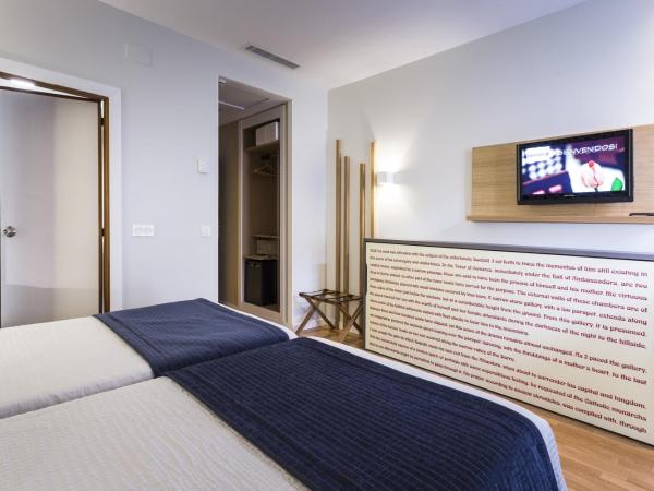 Hotel Comfort Dauro 2 : photo 6 de la chambre chambre triple (3 personnes) 