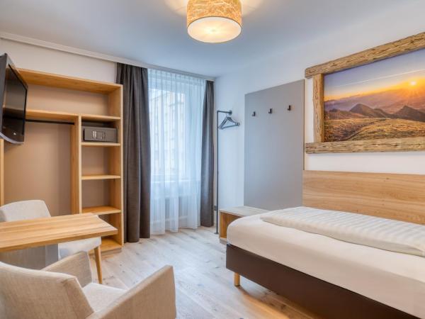 Leipziger Hof Innsbruck : photo 2 de la chambre chambre triple