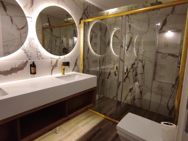 Elite Luxury Suite & Spa : photo 4 de la chambre chambre double Économique