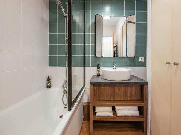 Aparthotel Adagio Paris Buttes Chaumont : photo 7 de la chambre studio (2 adultes)