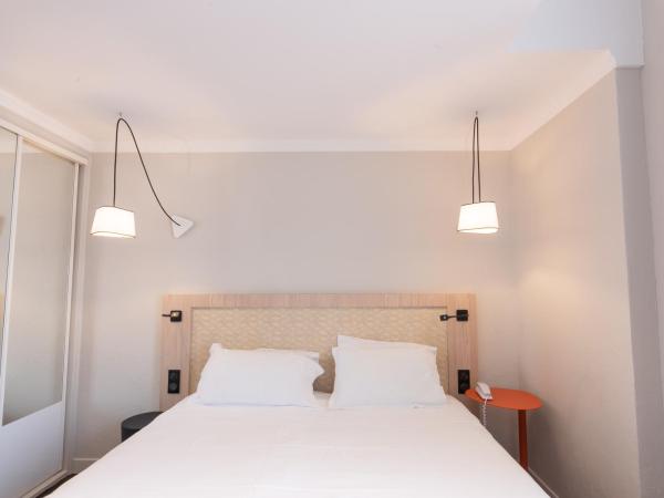 Hôtel Vendôme : photo 5 de la chambre chambre double