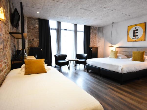 Upstairs Hotel : photo 3 de la chambre grande chambre - vue sur rue