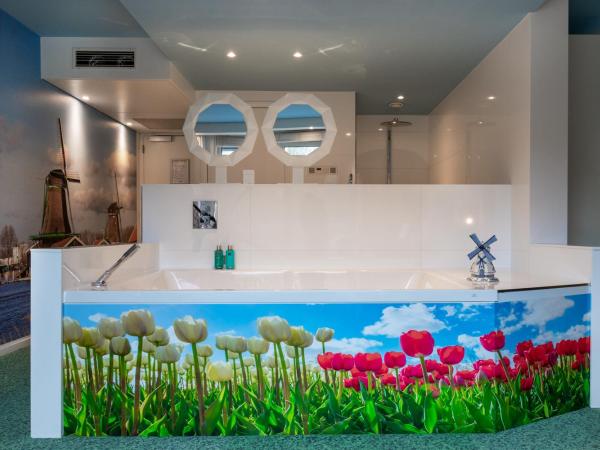 Hotel Mitland : photo 10 de la chambre suite design néerlandaise