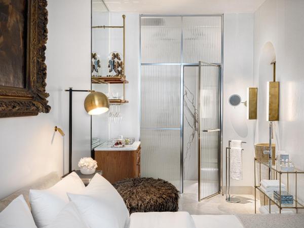 The Dolli at Acropolis : photo 2 de la chambre chambre bijou antique