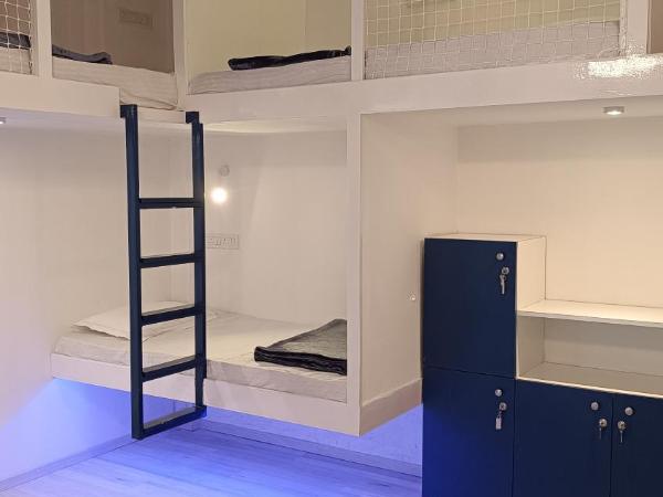 The Voyage - Cafe Hostel CoWork : photo 7 de la chambre lit superposé dans dortoir pour femmes