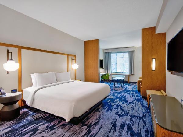 Fairfield by Marriott Inn & Suites Orlando at FLAMINGO CROSSINGS® Town Center : photo 7 de la chambre suite avec 1 lit king-size et canapé-lit