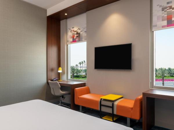 Aloft Dubai South : photo 2 de la chambre chambre aloft lit king-size - navette gratuite vers station de métro expo et aéroport international al maktoum