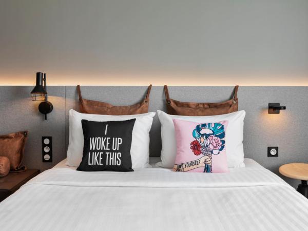 Moxy Amiens : photo 3 de la chambre chambre lit queen-size confortable