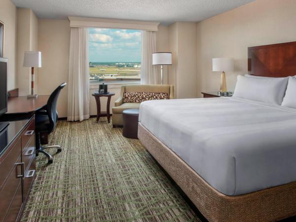 Philadelphia Airport Marriott : photo 1 de la chambre chambre lit king-size avec vue