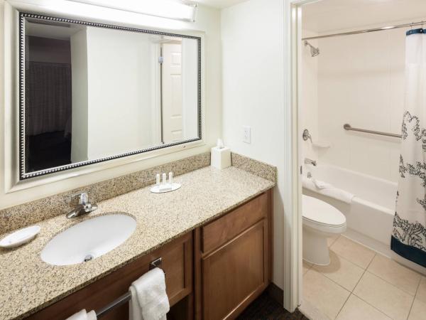 Residence Inn by Marriott Seattle Downtown/Lake Union : photo 5 de la chambre one-bedroom king suite with sofa bed, balcony