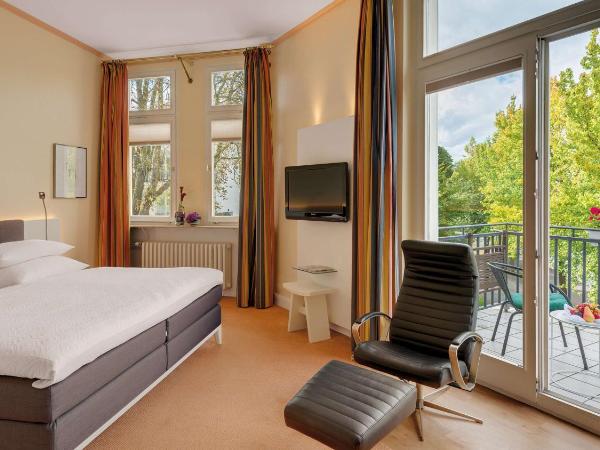 Rheinhotel Dreesen : photo 1 de la chambre chambre double confort avec balcon - vue sur rivière