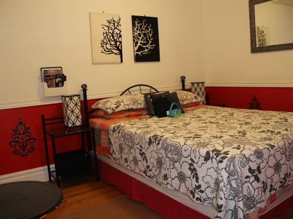 Cozy House B&B : photo 2 de la chambre chambre lit queen-size 