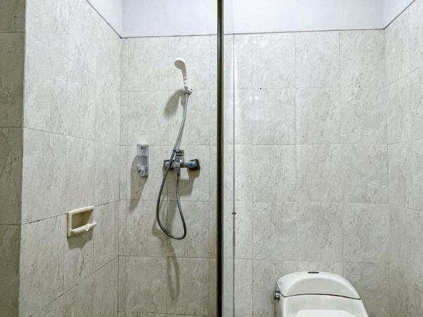 LPP Convention Hotel Demangan : photo 8 de la chambre chambre deluxe double ou lits jumeaux