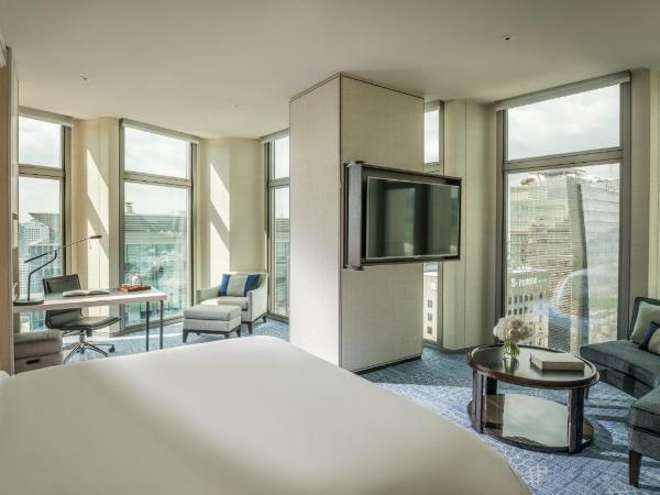 Four Seasons Hotel Seoul : photo 1 de la chambre chambre lit king-size premier d'angle