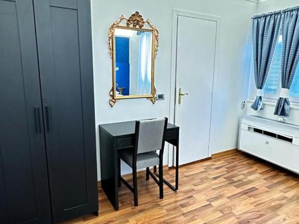 PICCOLO HOTEL Con Access ZTL !!! Ɲel Ƈentro Storico di Ƒirenze !!! : photo 10 de la chambre chambre triple standard