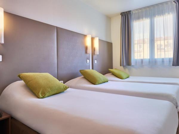 Campanile Hotel Nice Centre Acropolis : photo 4 de la chambre chambre triple avec 3 lits simples