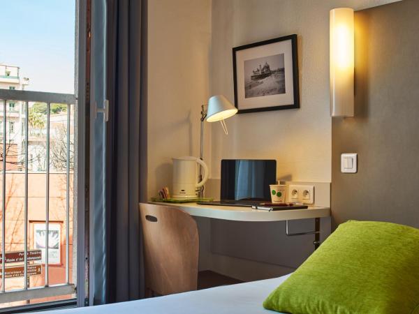 Campanile Hotel Nice Centre Acropolis : photo 1 de la chambre chambre lits jumeaux