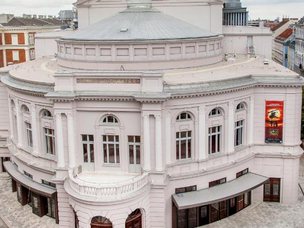 Mercure Hotel Raphael Wien : photo 1 de la chambre suite studio
