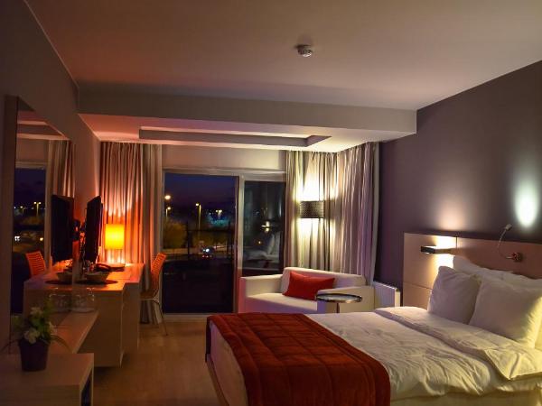 Denizatı Plus Hotel : photo 5 de la chambre chambre lit king-size supérieure