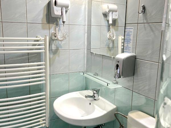 Triple M Hotel : photo 6 de la chambre chambre lits jumeaux