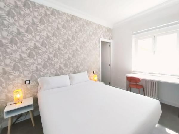 Hostal Gonzala by gaiarooms : photo 1 de la chambre chambre double