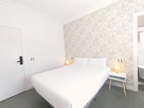 Hostal Gonzala by gaiarooms : photo 10 de la chambre chambre double