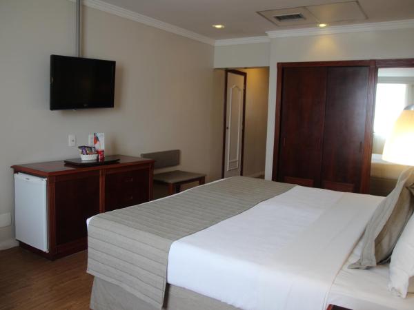 Olinda Rio Hotel : photo 8 de la chambre chambre triple de luxe avec vue sur la mer