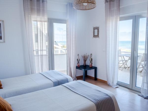 PKSC Surf House : photo 1 de la chambre chambre lits jumeaux supérieure - vue sur mer